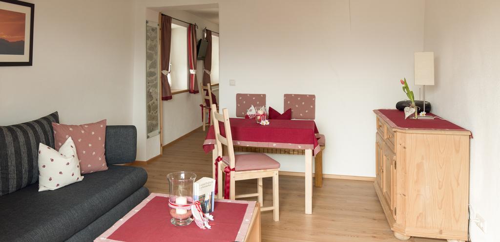Gastehaus Alpengruss Hotell Wallgau Exteriör bild
